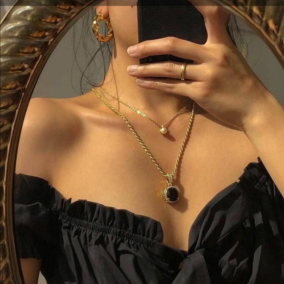 ❌SOLD❌Vintage Christian Dior Pearl necklace - Picture 3 of 6